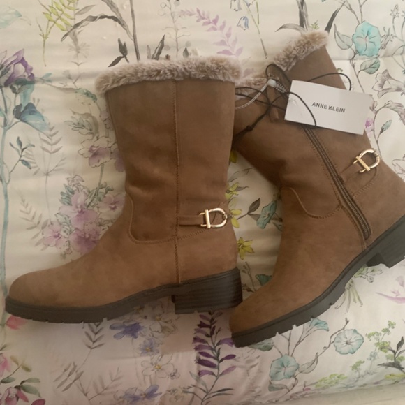 Anne Klein Brand New Women’s Size 7 Warm Boots - Picture 9 of 9